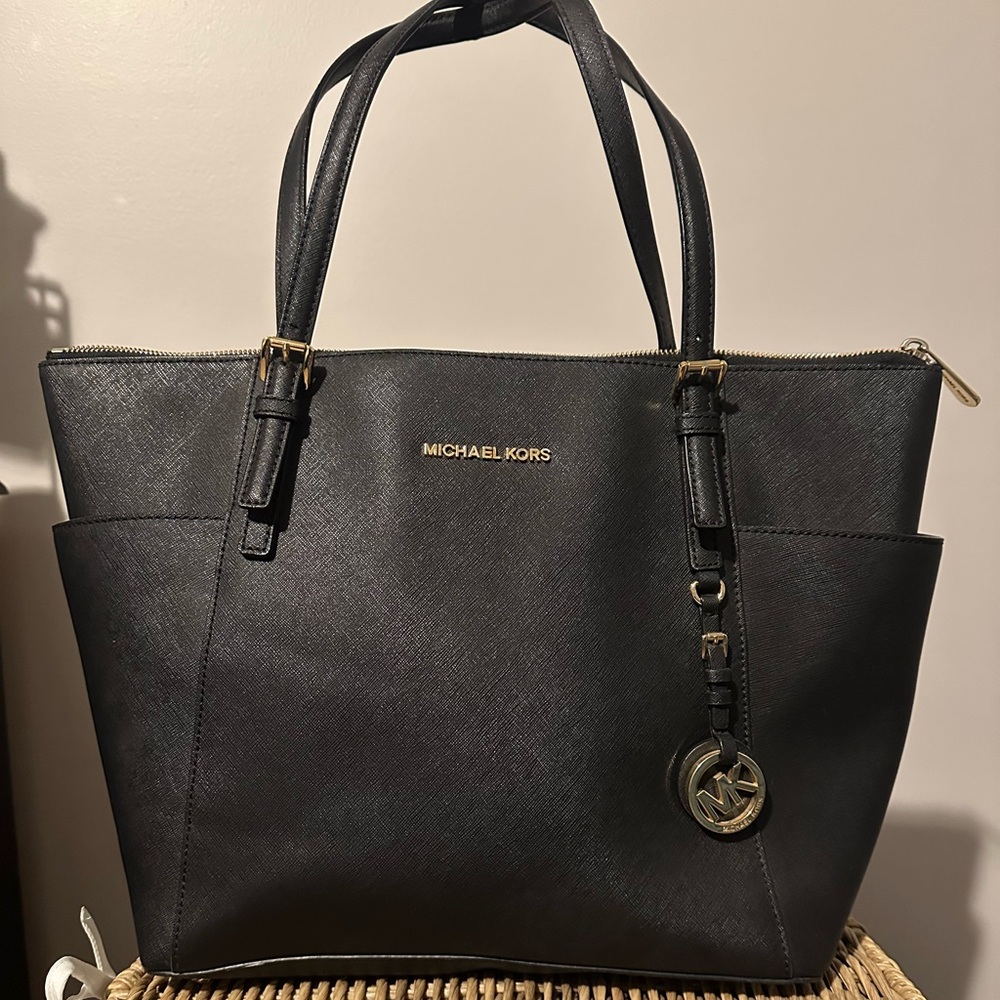 Michael Kors Elegant Black Tote